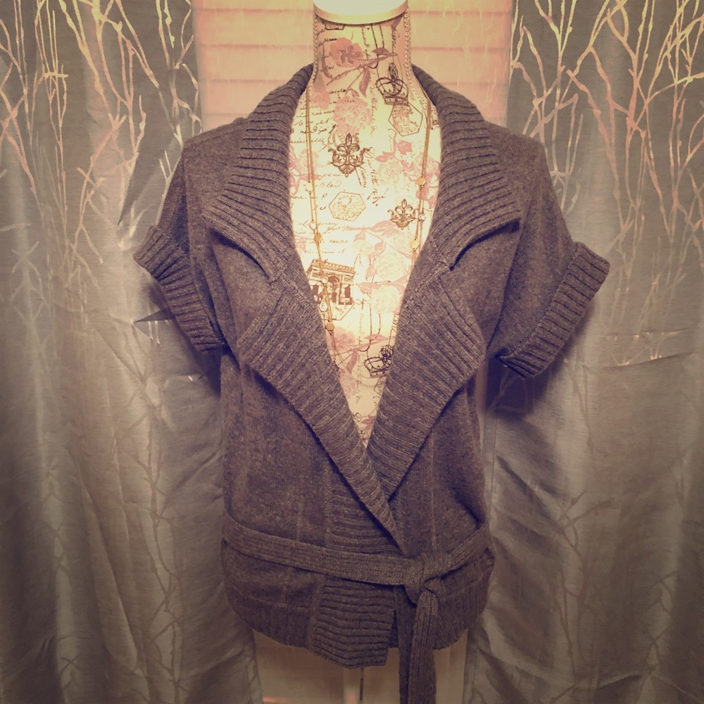 💕SALE💕Rene Lezard Short Sleeve Sweater